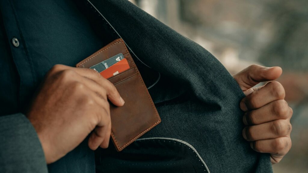 Tarjeta-de-credito-1-1024x576 Banco de la República baja tasa de interés: ¿en cuánto quedó?