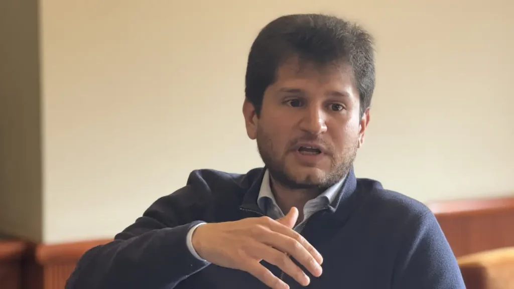 Eduardo-Pineros-Coordinador-de-Asuntos-Publicos-y-Privados-de-la-Fundacion-Empresarios-Por-la-Educacion-1024x576 La innovación que no le teme a las regiones: el modelo de Rotorr que ya factura miles de millones